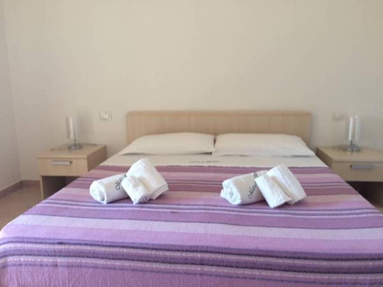 Residence Arruli ซาน เตโอโดโร ภายนอก รูปภาพ
